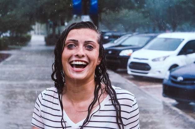 Recognize and Avoid Hydroplaning Risks