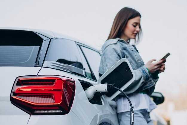 Electric Vehicles with Extended Range Options